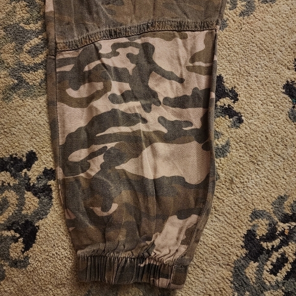 STORIA Taupe Camo Camouflage Cropped Ankle Distressed Military Zipper Joggers S - Picture 3 of 8
